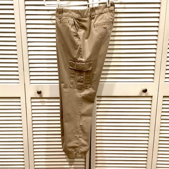 Gap khaki Cargo pants - Picture 6 of 6